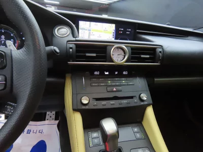Lexus RC