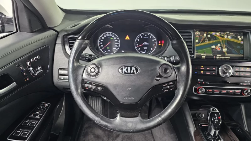 Kia K9