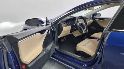 Tesla MODEL S