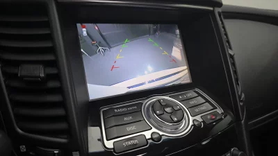 Infiniti QX70