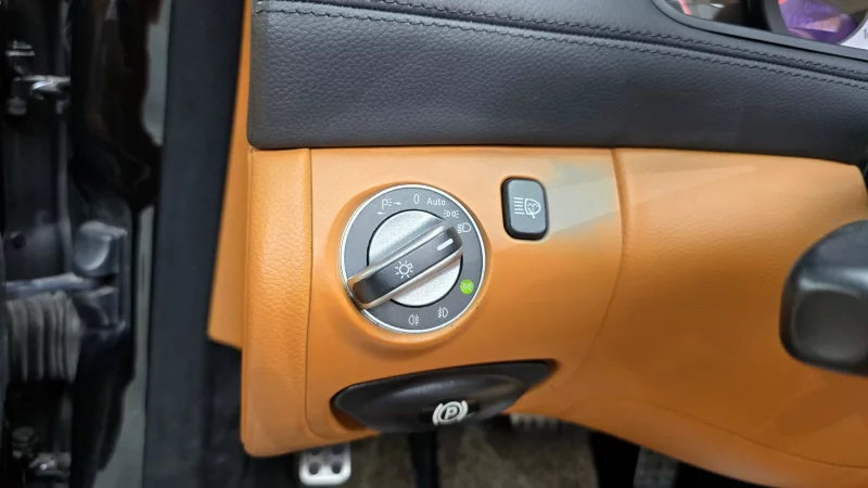 Mercedes-Benz SL-Class