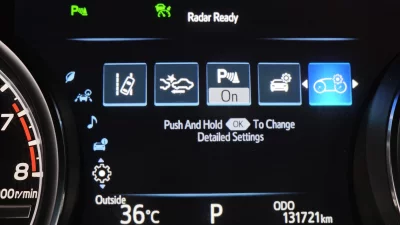 Toyota CAMRY