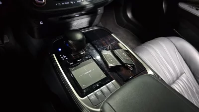 Lexus LS