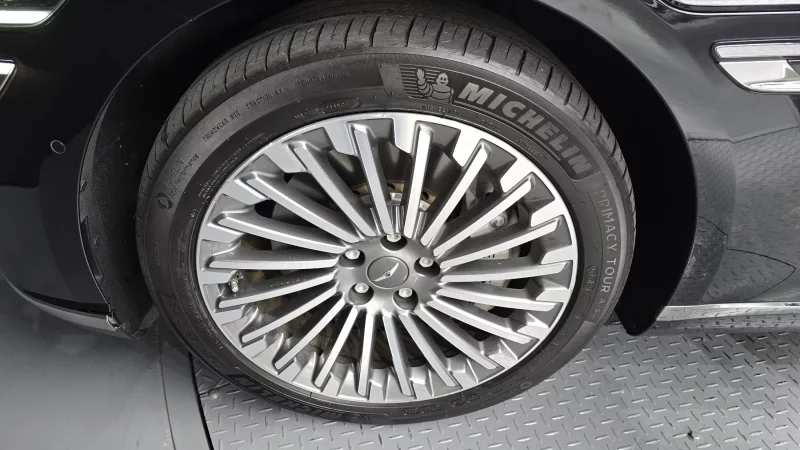 Genesis Electrified G80