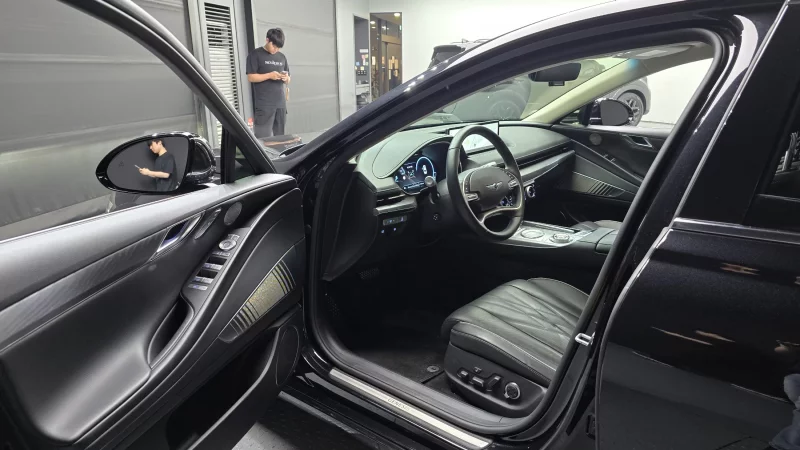 Genesis Electrified G80