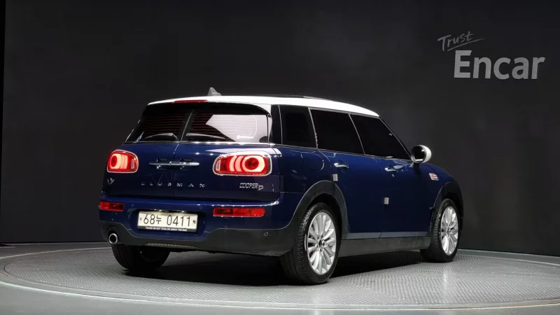 MINI Clubman