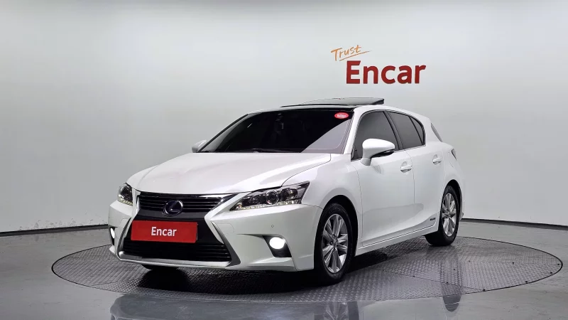 Lexus CT200h