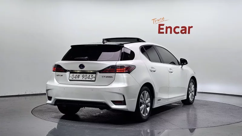 Lexus CT200h
