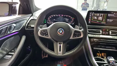 BMW 8-Series