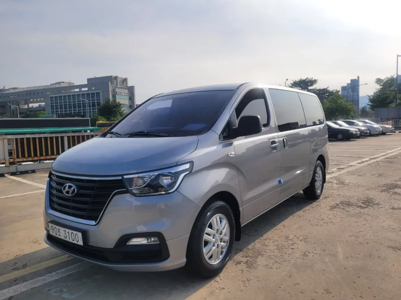 Hyundai Starex