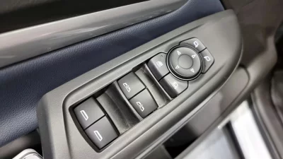 Daewoo 볼트 EUV