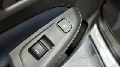 Daewoo 볼트 EUV