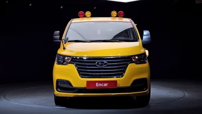 Hyundai Starex