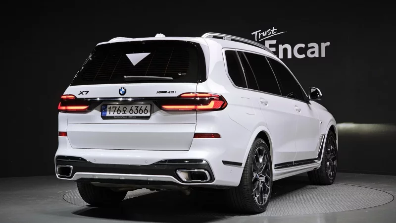 BMW X7