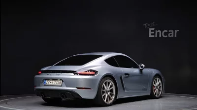 Porsche 718
