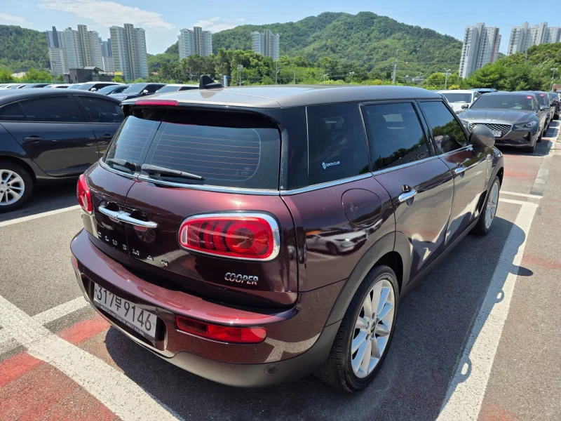 MINI Clubman