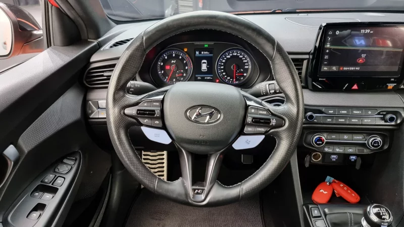 Hyundai Veloster