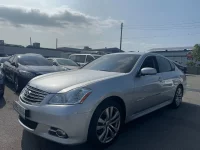 Infiniti M