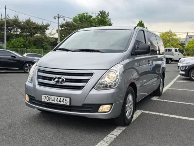 Hyundai Starex