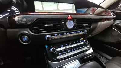 Genesis EQ900