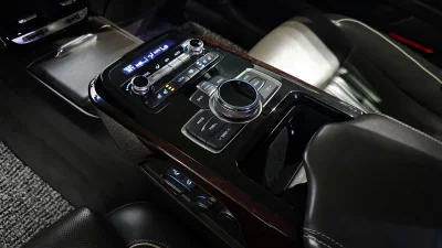 Genesis EQ900