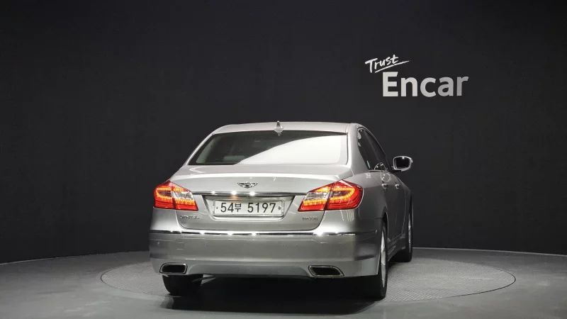 Hyundai Genesis