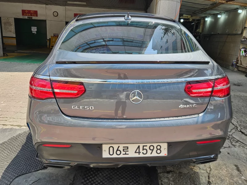 Mercedes-Benz GLE-Class