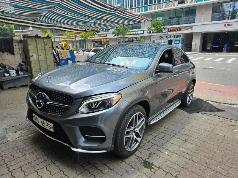 Mercedes-Benz GLE-Class