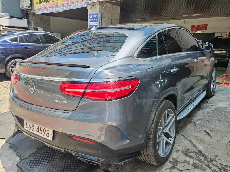 Mercedes-Benz GLE-Class