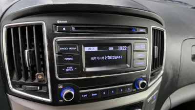 Hyundai Starex