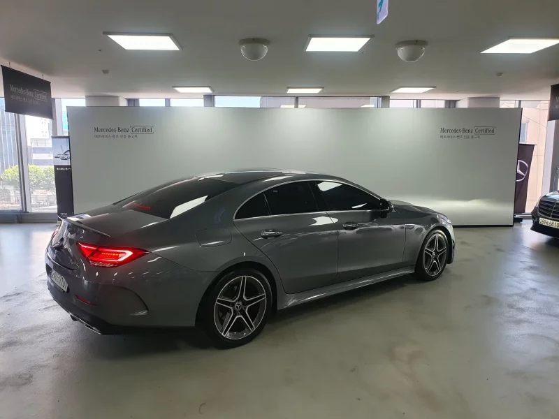 Mercedes-Benz CLS-Class