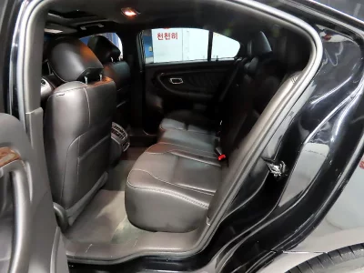 Ford TAURUS