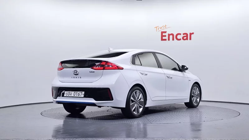 Hyundai Ioniq