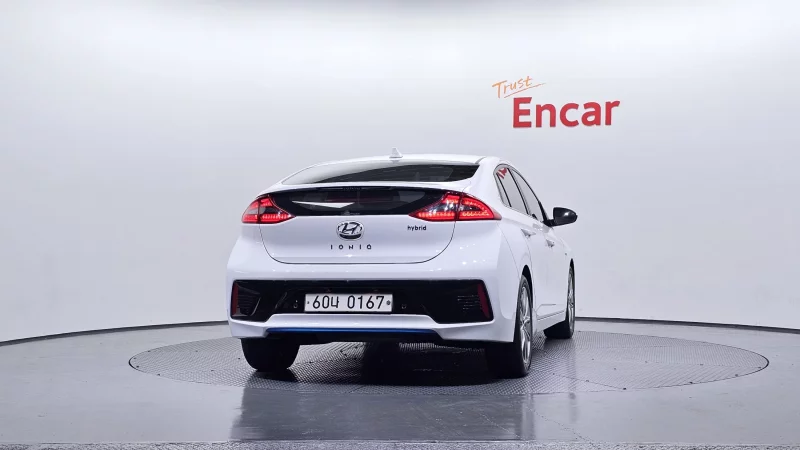 Hyundai Ioniq