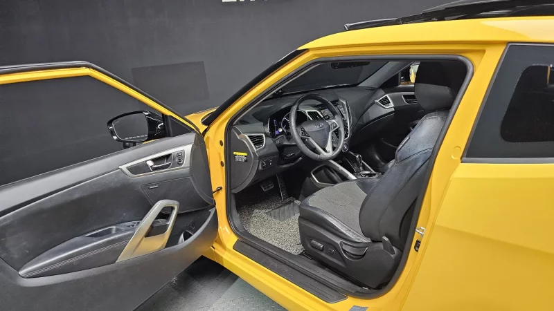 Hyundai Veloster