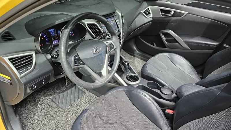Hyundai Veloster