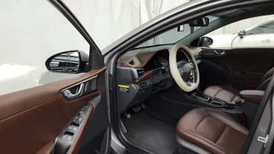 Hyundai Ioniq