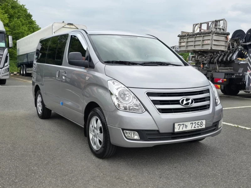 Hyundai Grand Starex