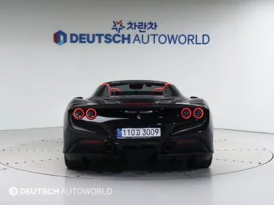 Ferrari F8