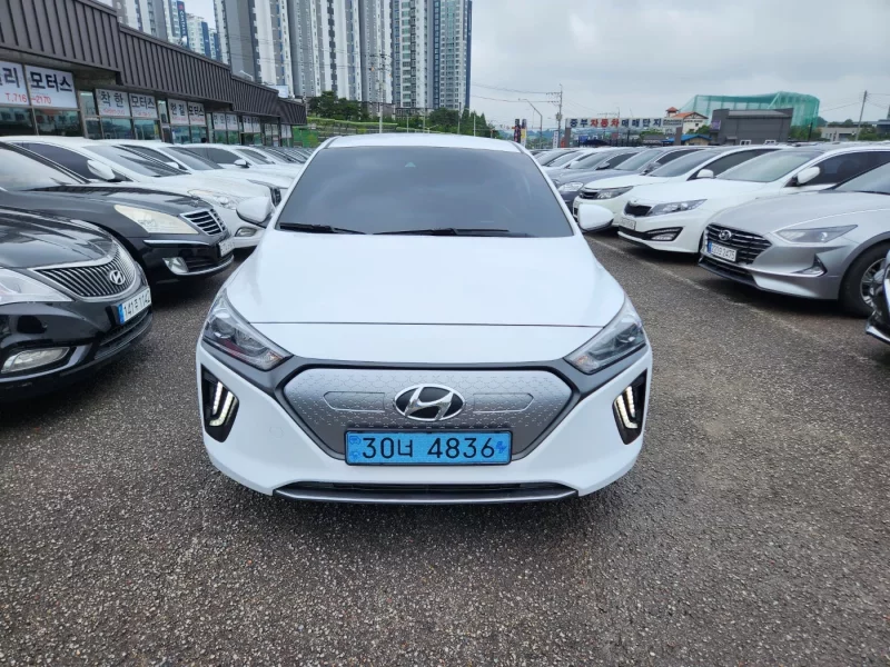 Hyundai Ioniq