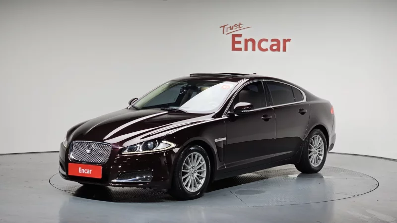 Jaguar XF