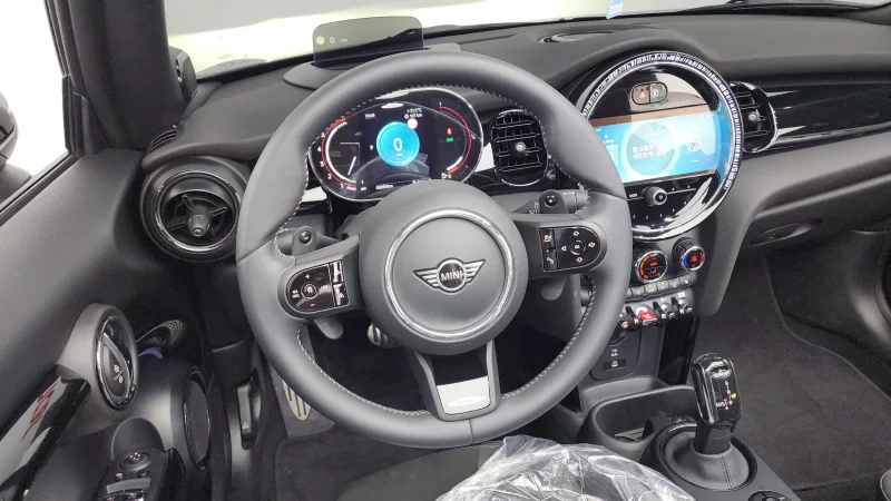 MINI Cooper Convertible