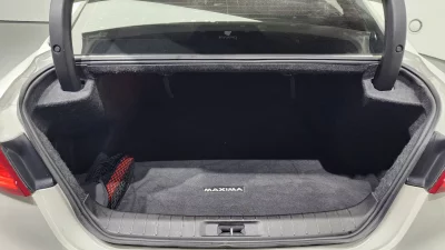 Nissan MAXIMA
