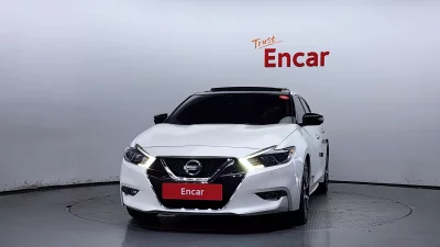 Nissan MAXIMA