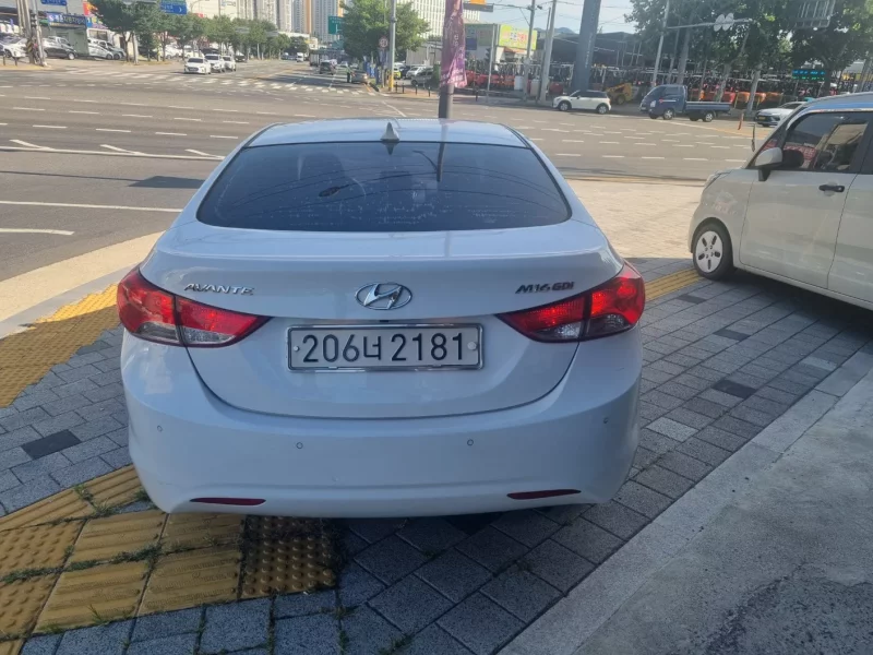 Hyundai AVANTE