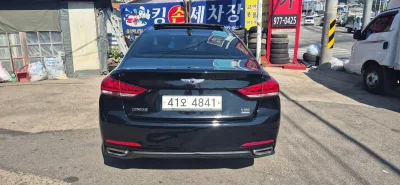 Hyundai Genesis