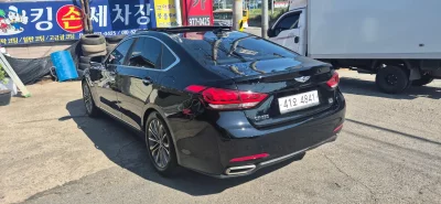 Hyundai Genesis