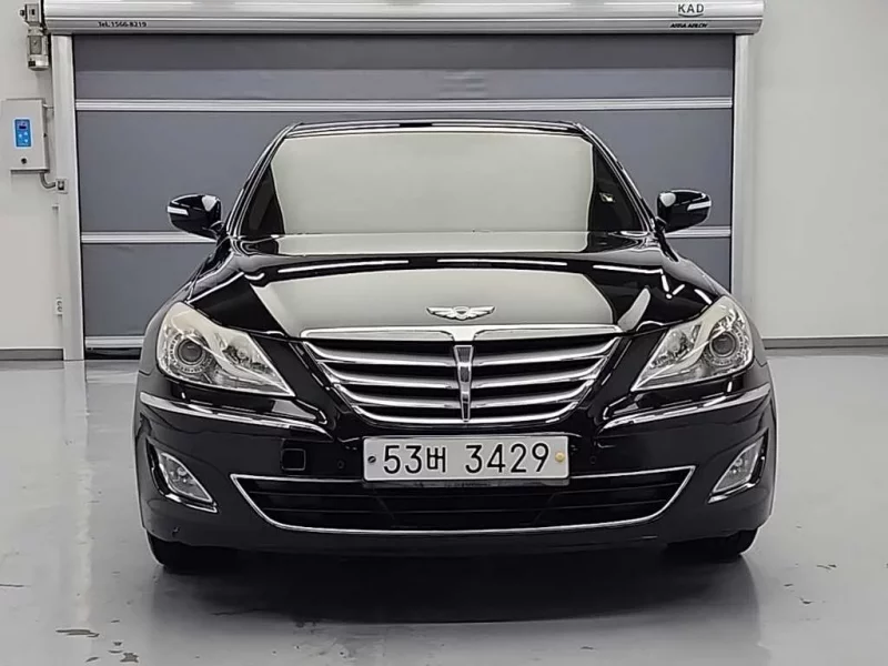 Hyundai Genesis