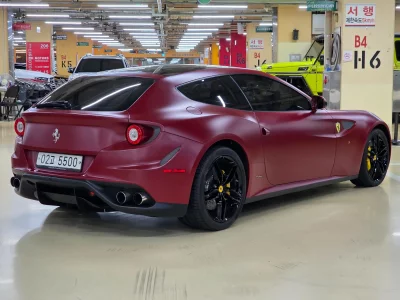 Ferrari FF