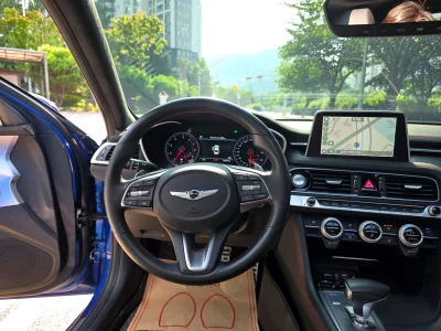 Genesis G70